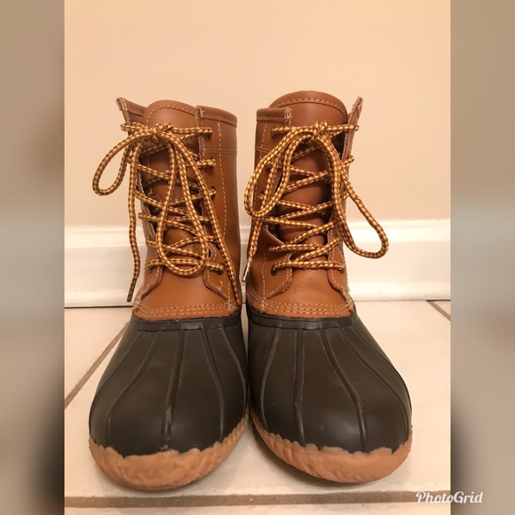 Boots - Picture 2 of 4